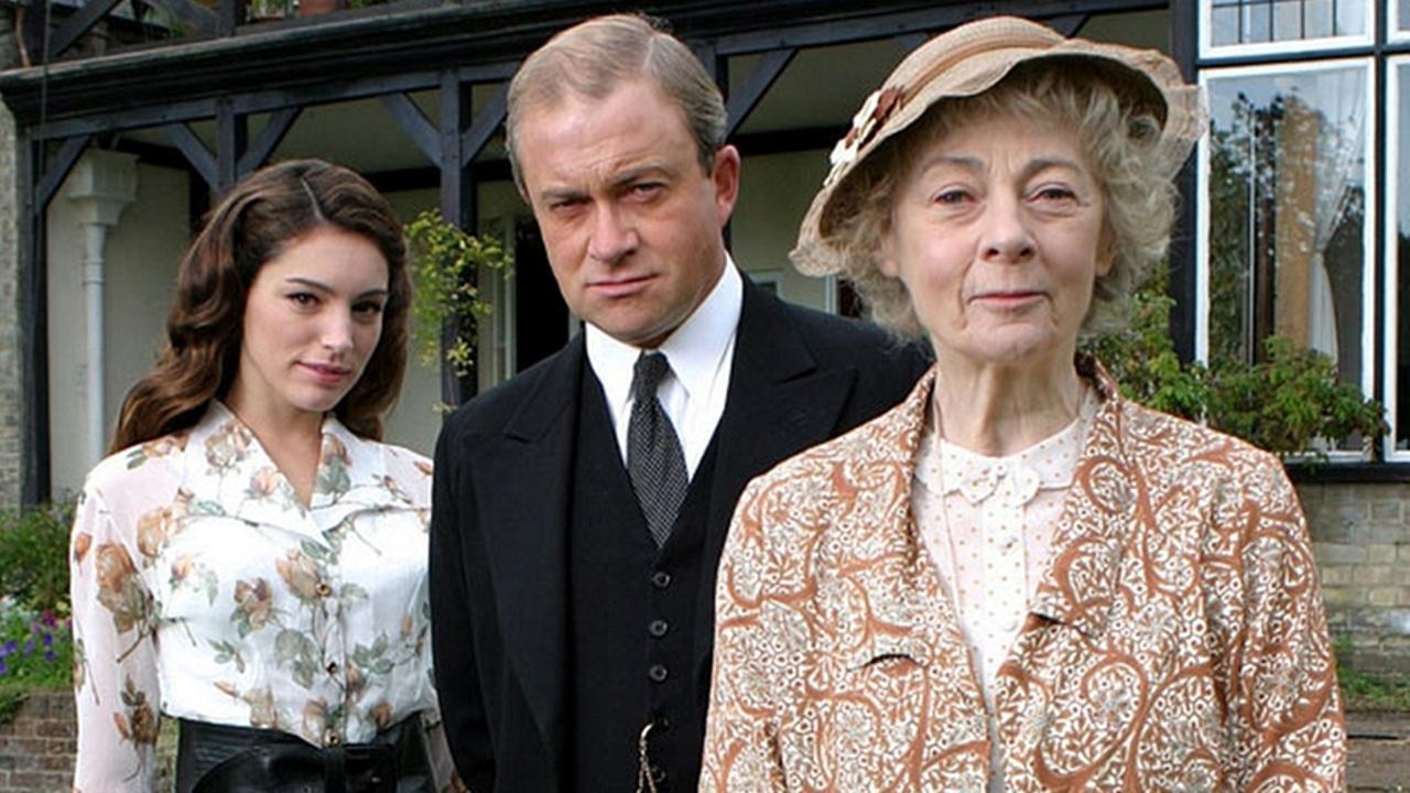 Backdrop poster for Agatha Christie's Marple (2004)