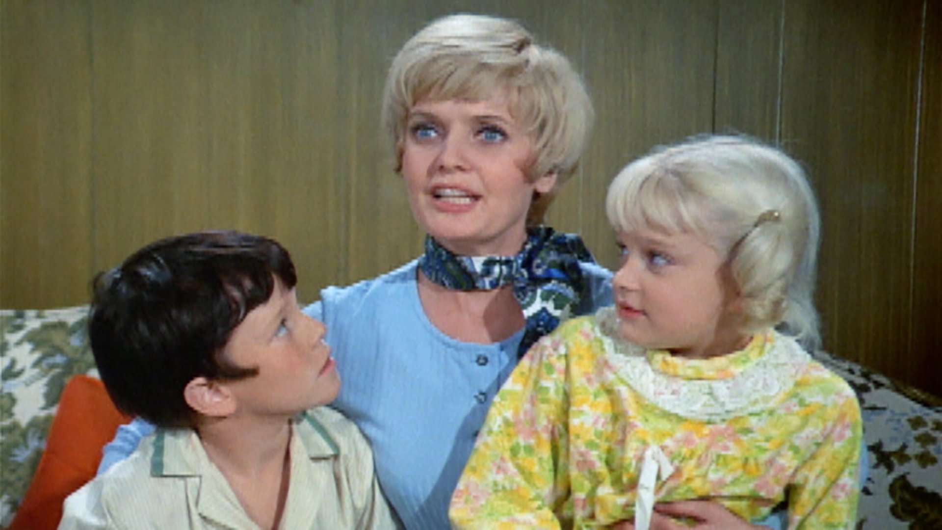 Backdrop poster for The Brady Bunch (1969)