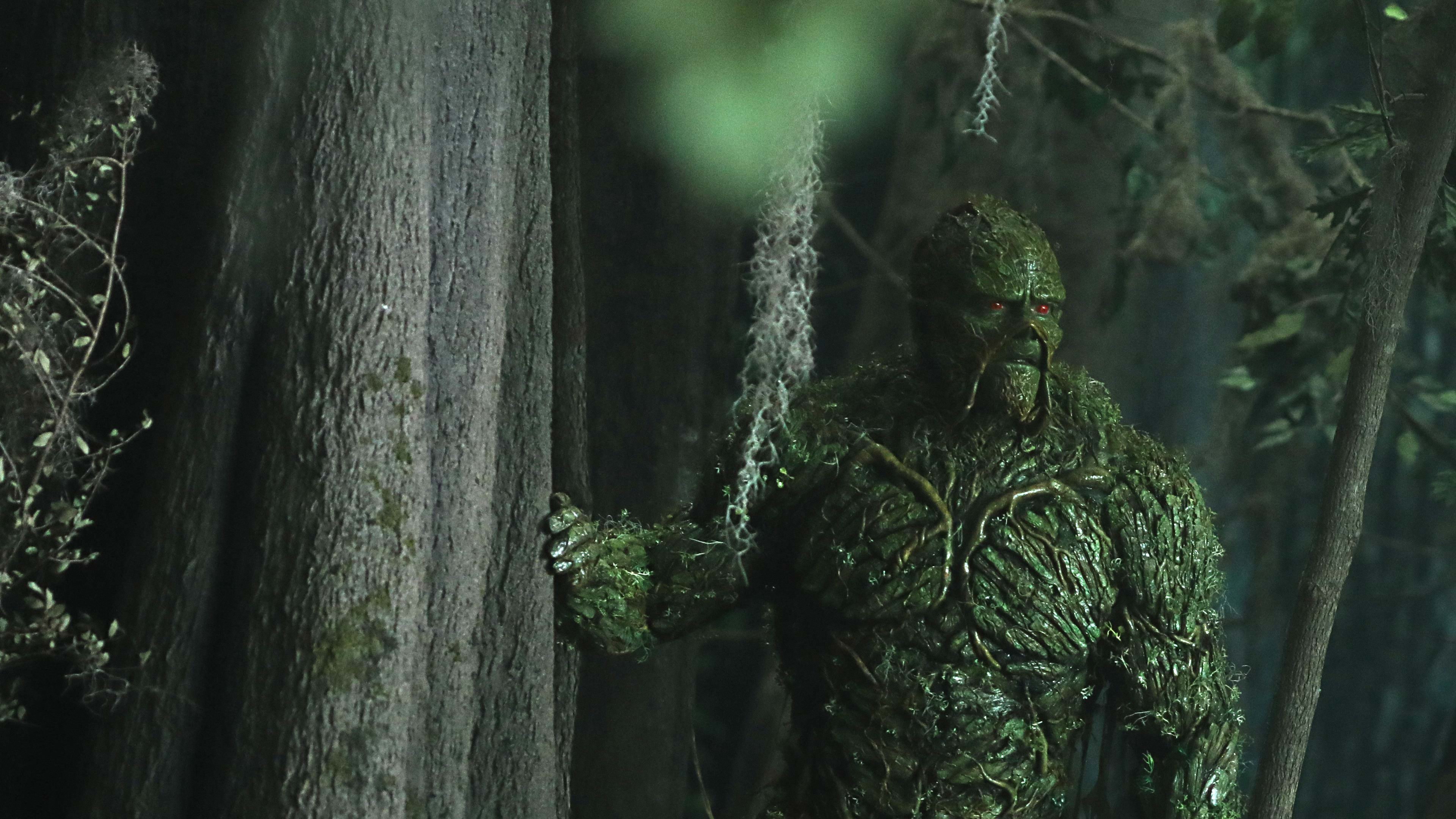 Backdrop poster for Swamp Thing (2019)