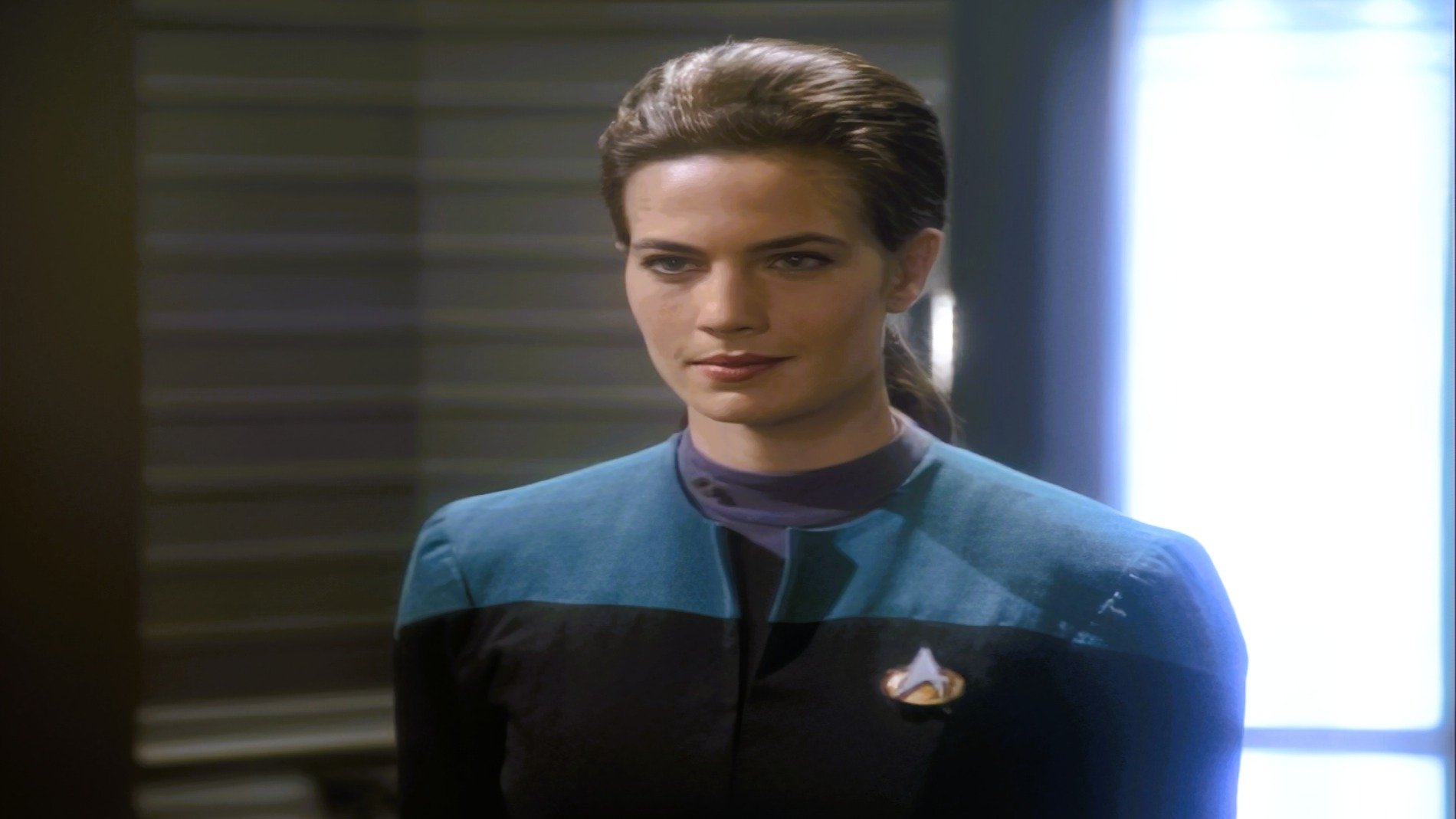 Backdrop poster for Star Trek: Deep Space Nine (1993)