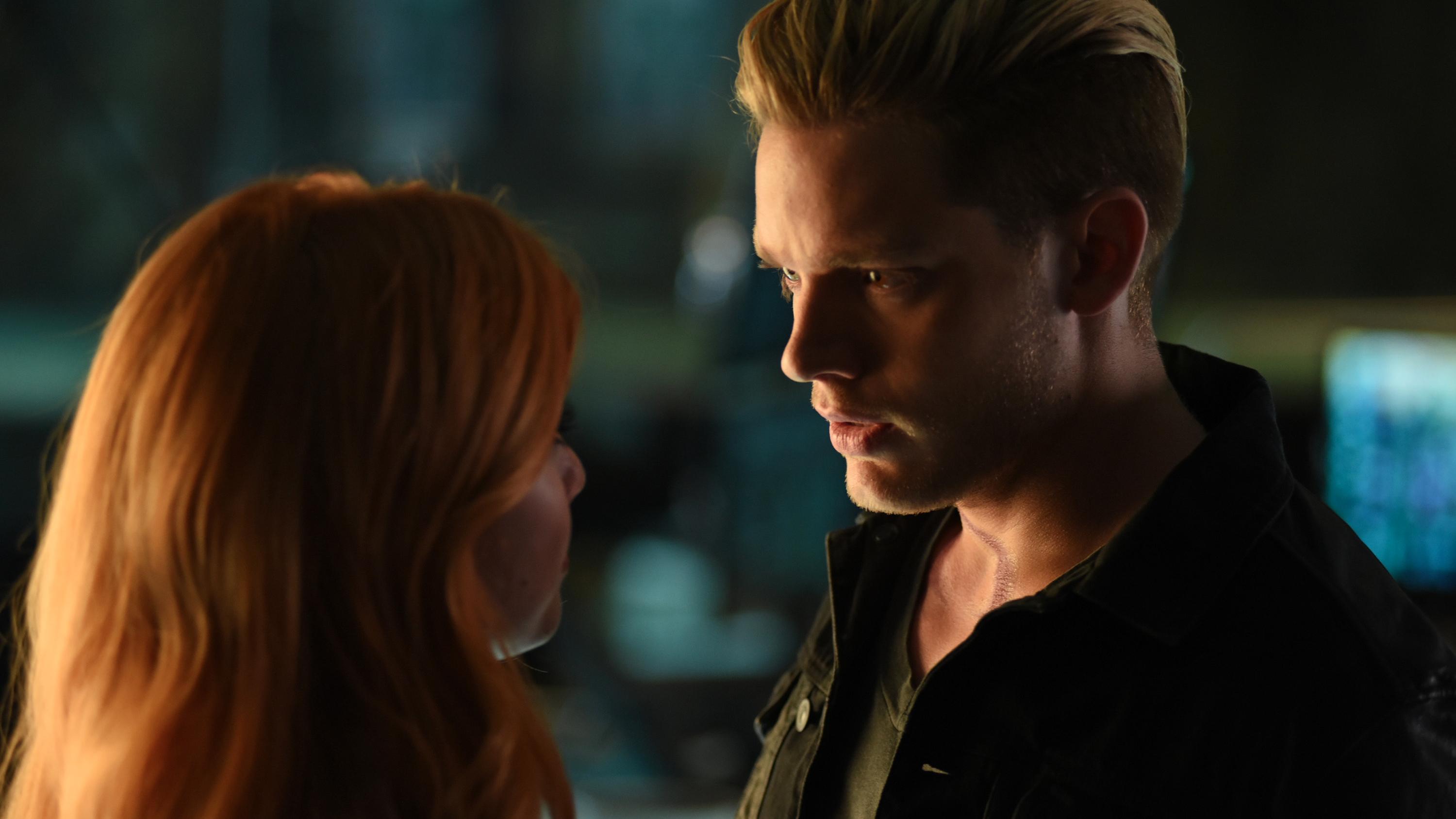 Backdrop poster for Shadowhunters (2016)