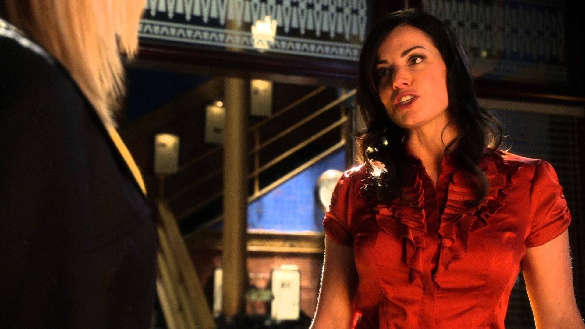 Backdrop poster for Smallville (2001)