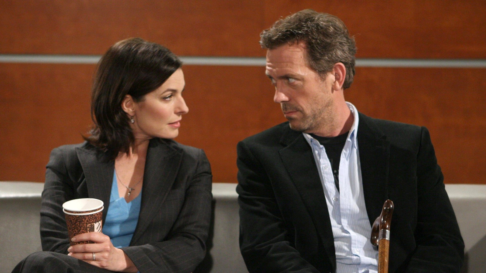 Backdrop poster for House (2004)
