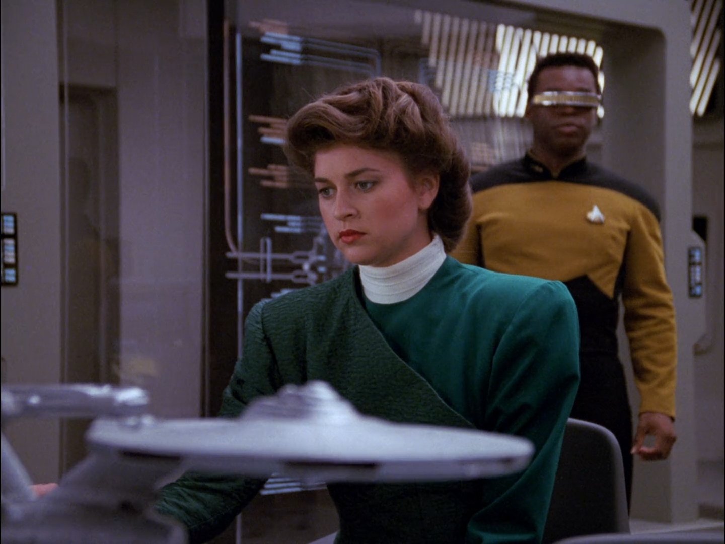 Backdrop poster for Star Trek: The Next Generation (1987)