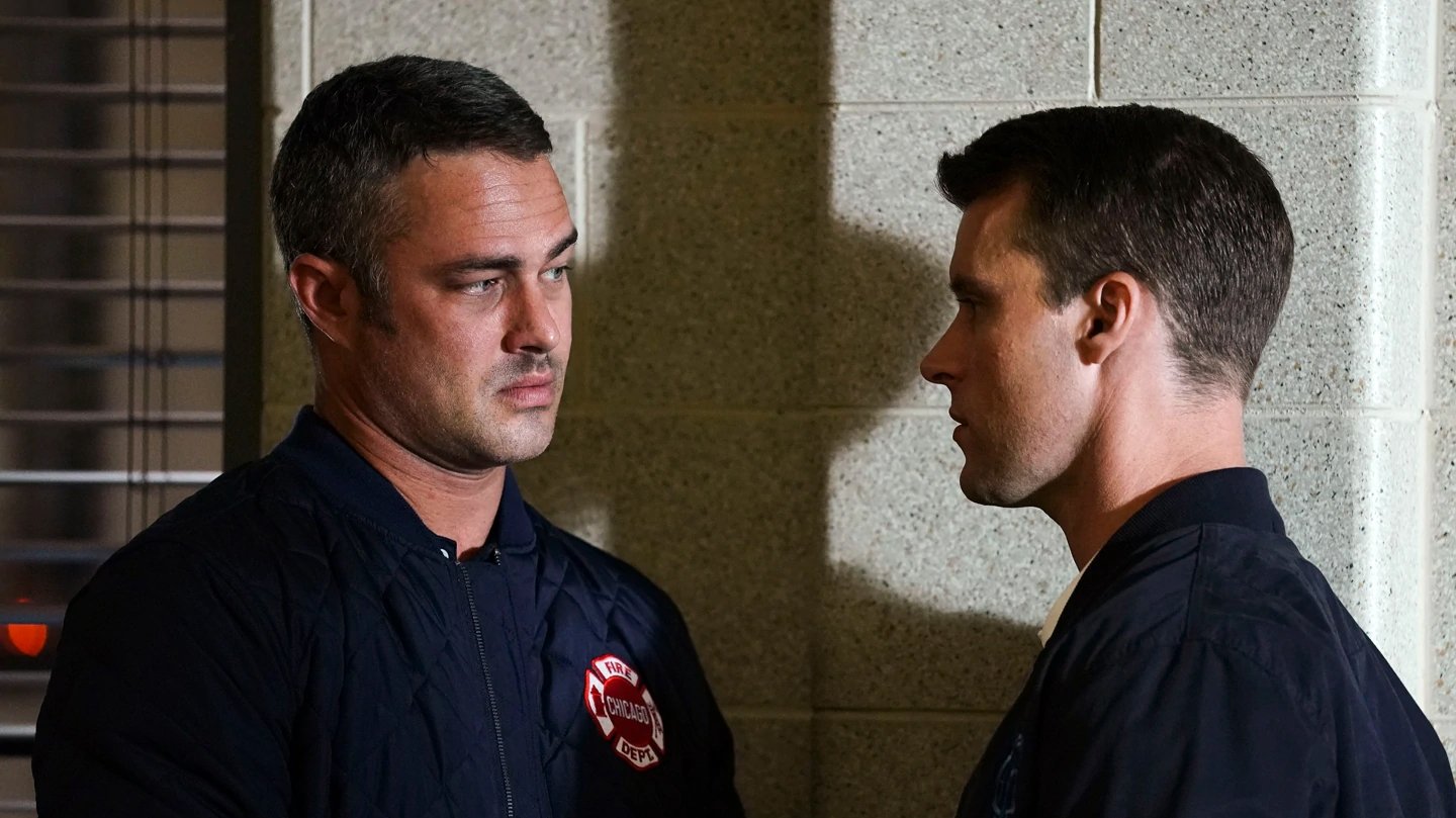 Backdrop poster for Chicago Fire (2012)