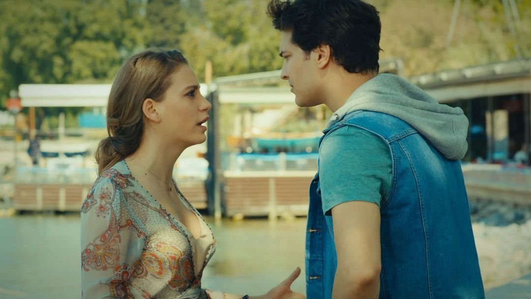 Backdrop poster for Medcezir (2013)