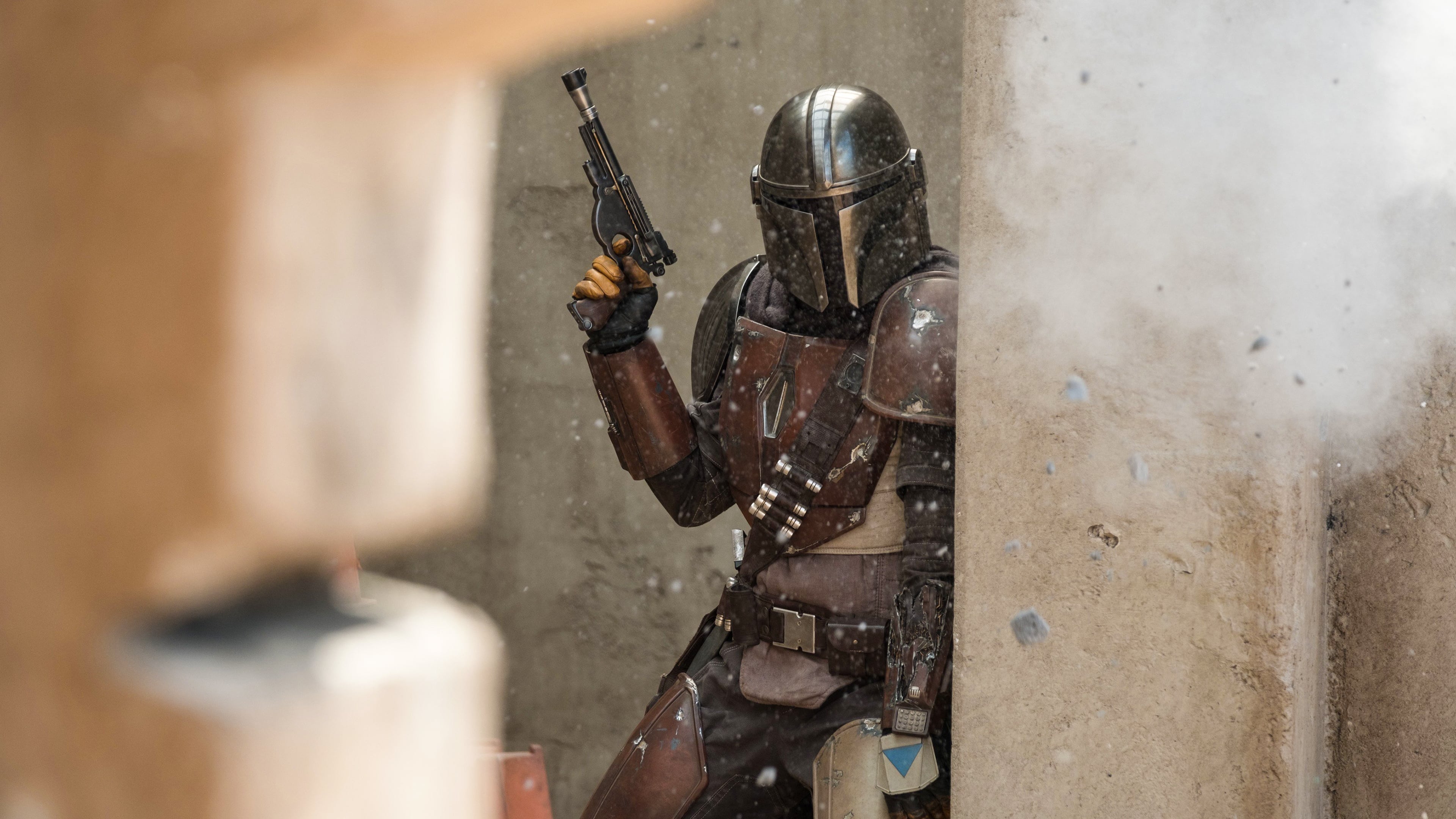 Backdrop poster for The Mandalorian (2019)