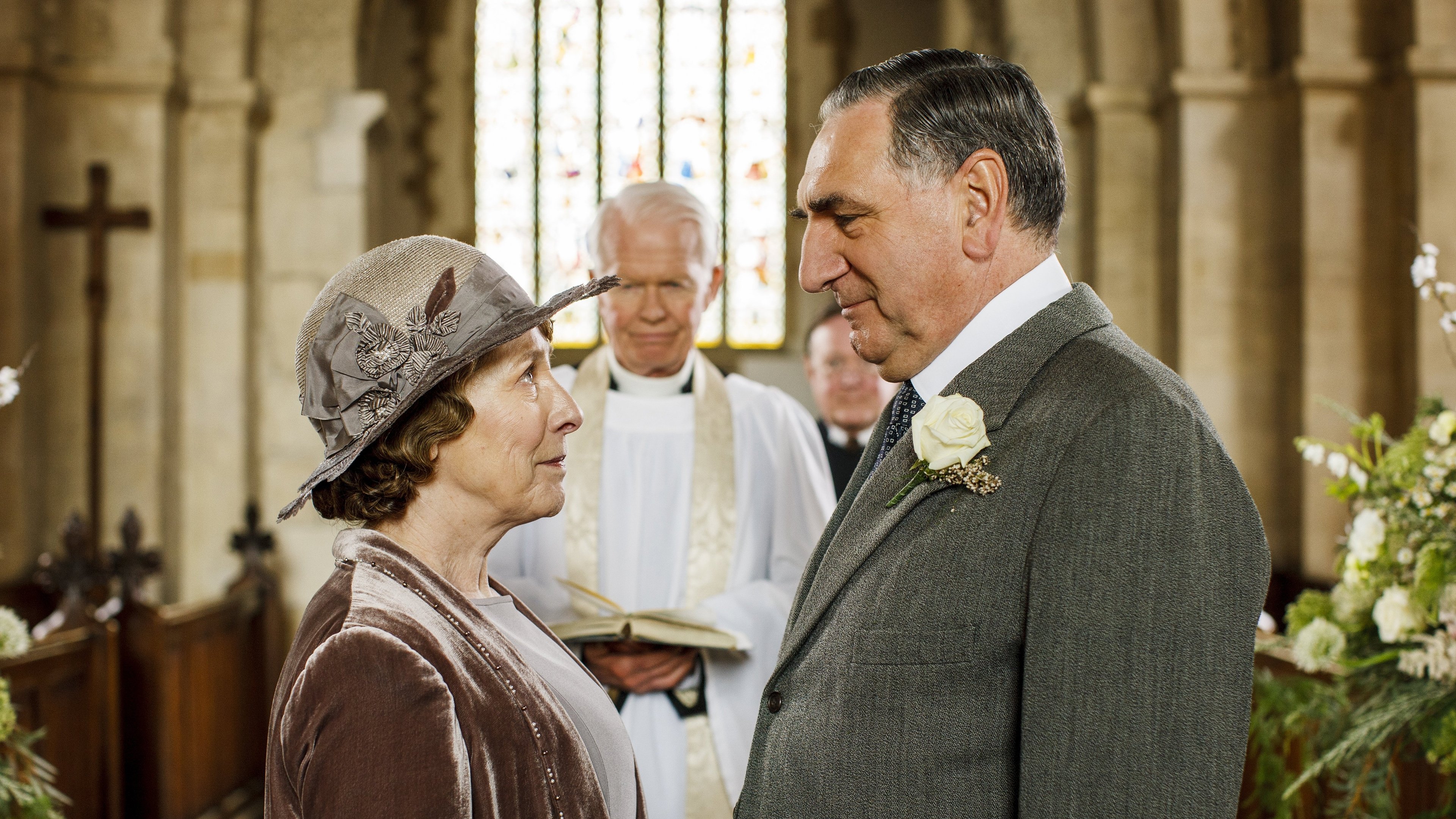 Backdrop poster for Downton Abbey (2010)