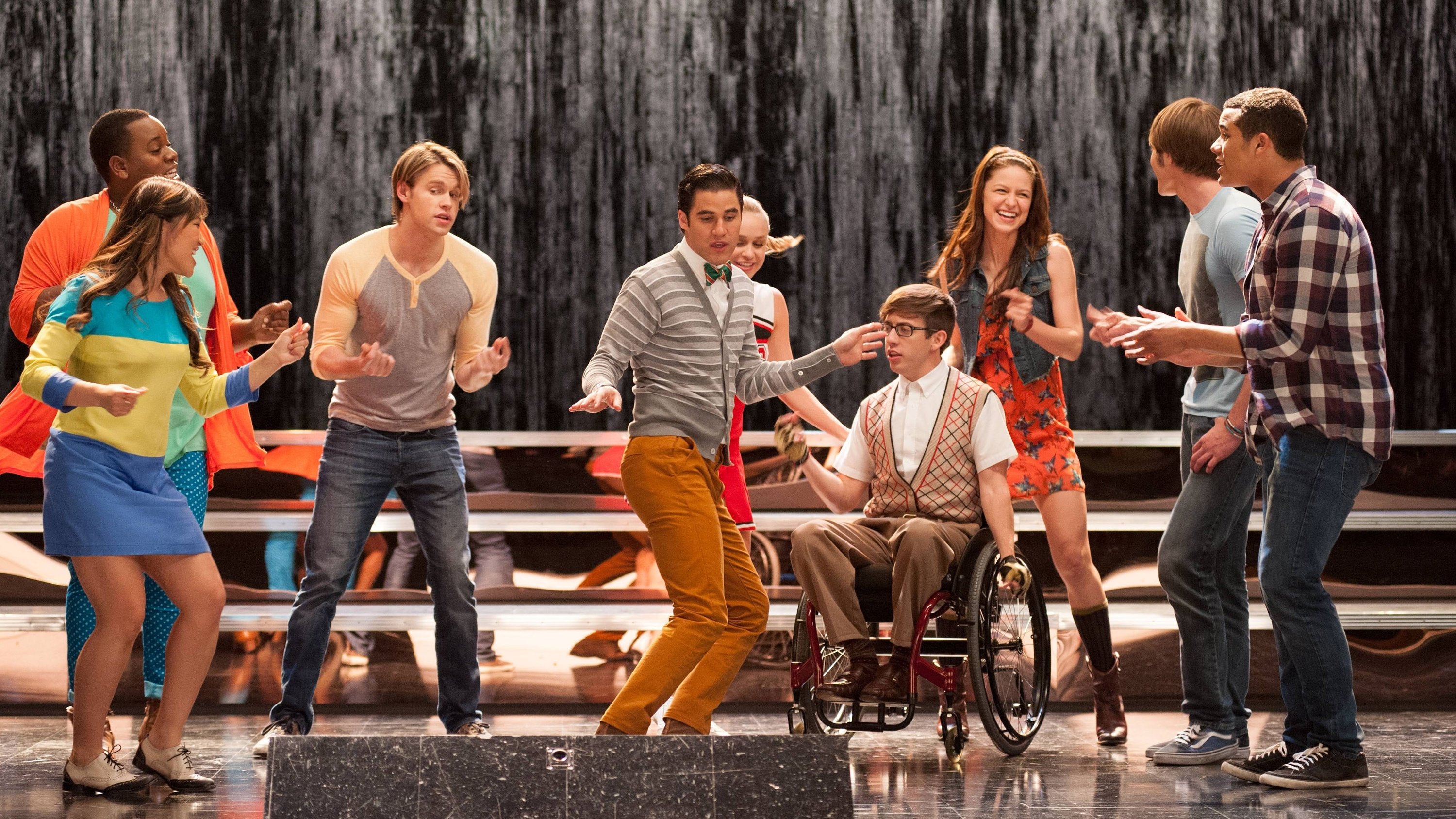 Backdrop poster for Glee (2009)