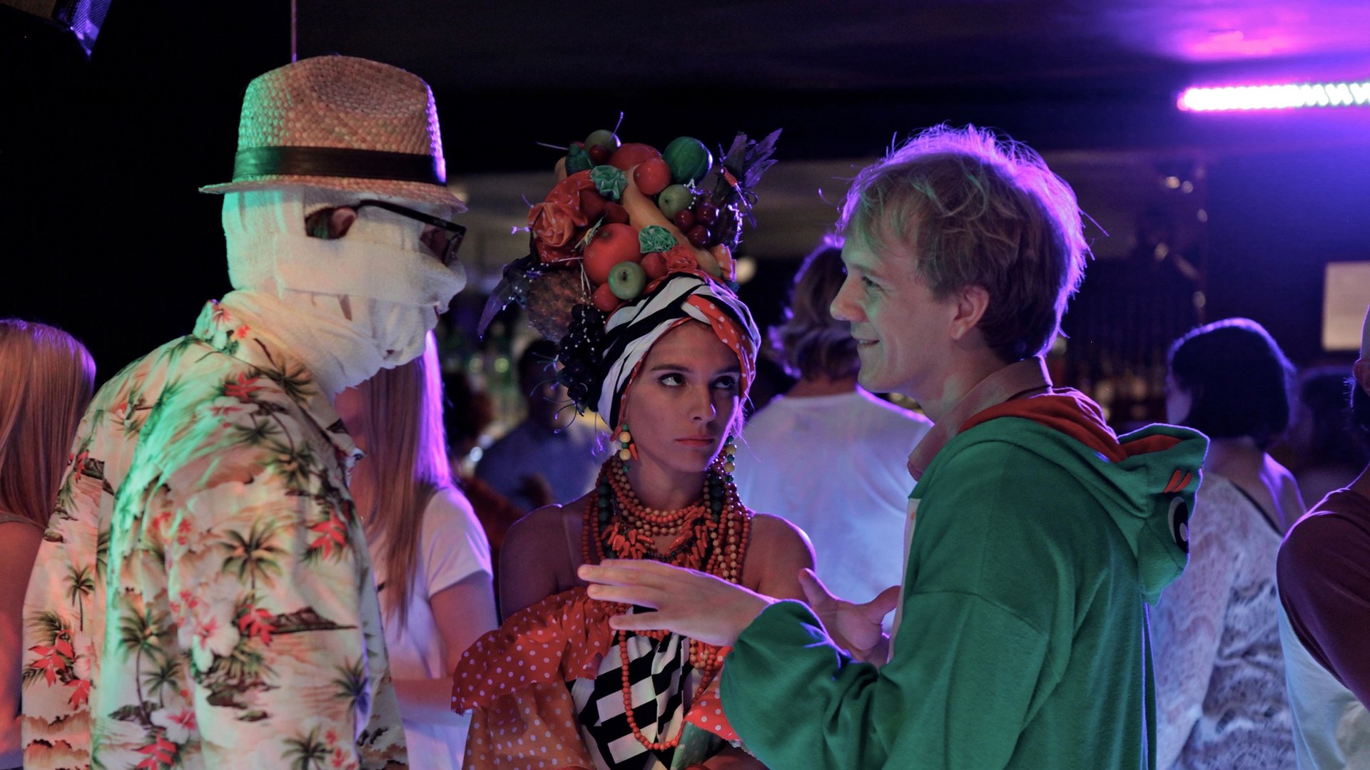 Backdrop poster for Please Like Me (2013)
