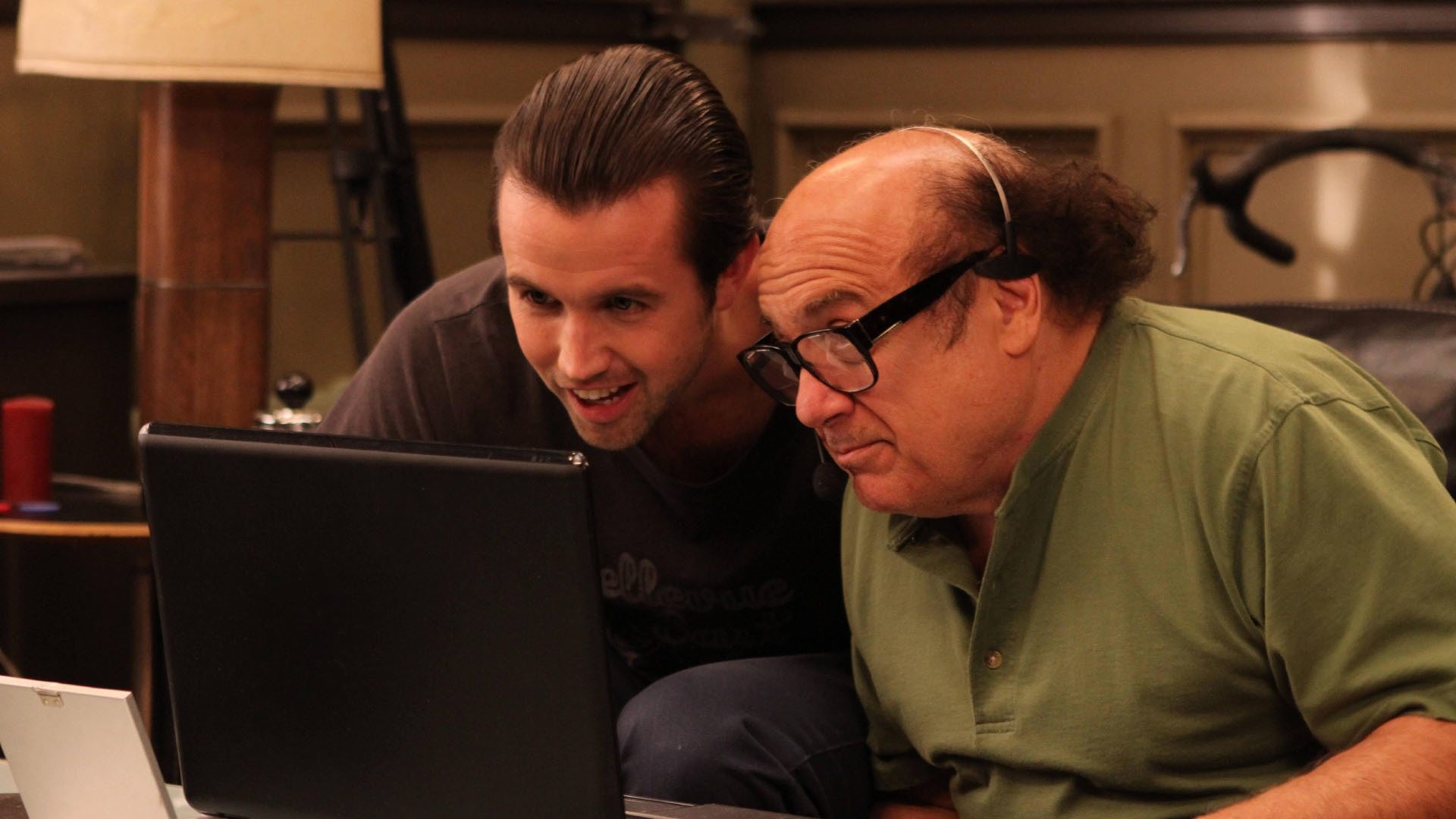 Backdrop poster for It's Always Sunny in Philadelphia (2005)
