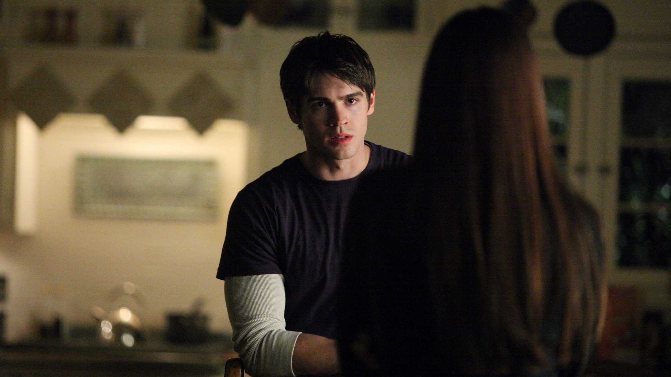 Backdrop poster for The Vampire Diaries (2009)