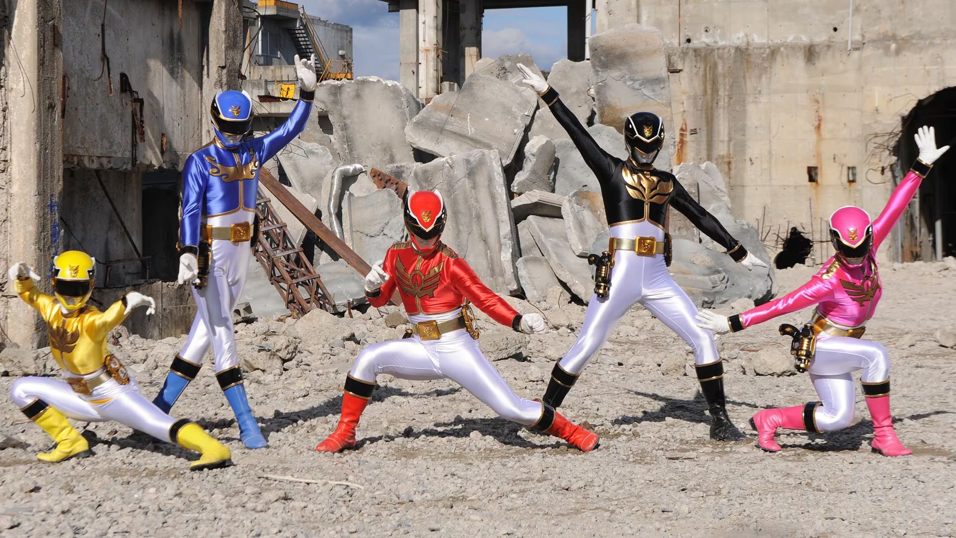 Backdrop poster for Tensou Sentai Goseiger
