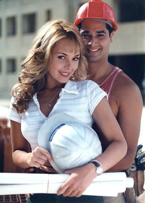 Poster for La llaman Mariamor